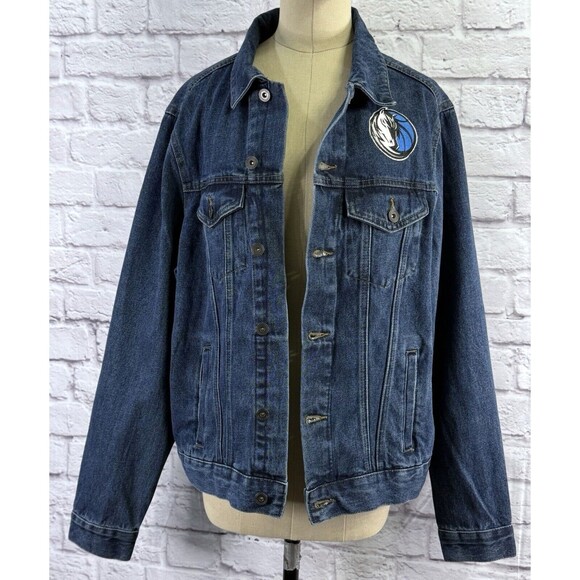 Dallas Mavericks Mavs Jean Jacket MEDIUM Embroidered Denim Trucker Dark Wash NBA - Picture 2 of 8